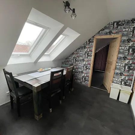 Fuer Arbeiter Und Reisende, Wilhelm-busch Apartment *